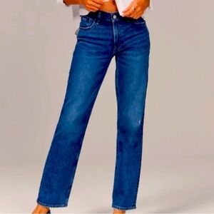 Abercrombie & Fitch Low Rise Straight Leg Stretch Jeans​​​